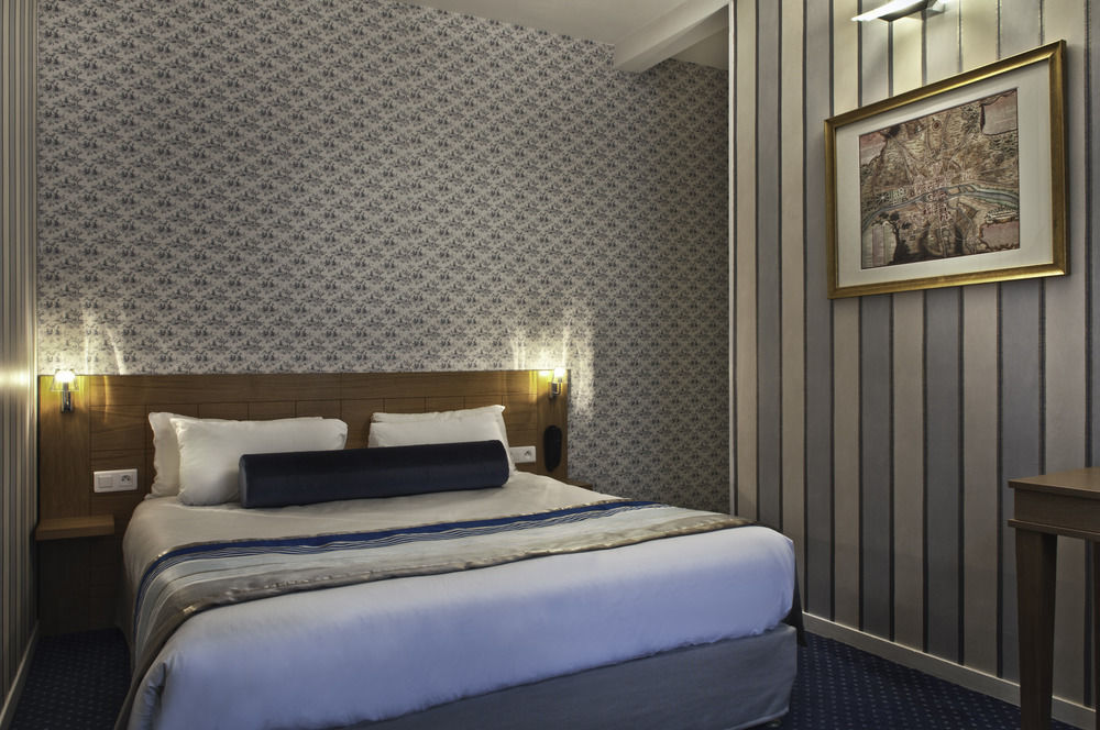 Romance Malesherbes By Patrick Hayat Hotel