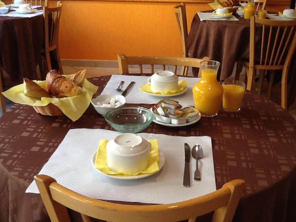 Hotel Coq Paris