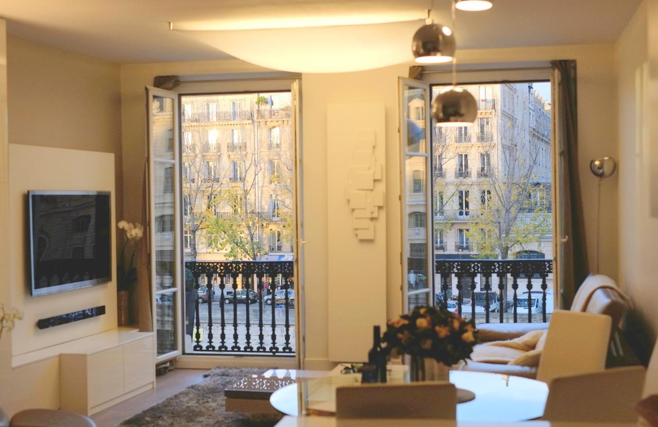 Apartment Two Bedroom Luxury - Balcony With View Of Notre Dame *