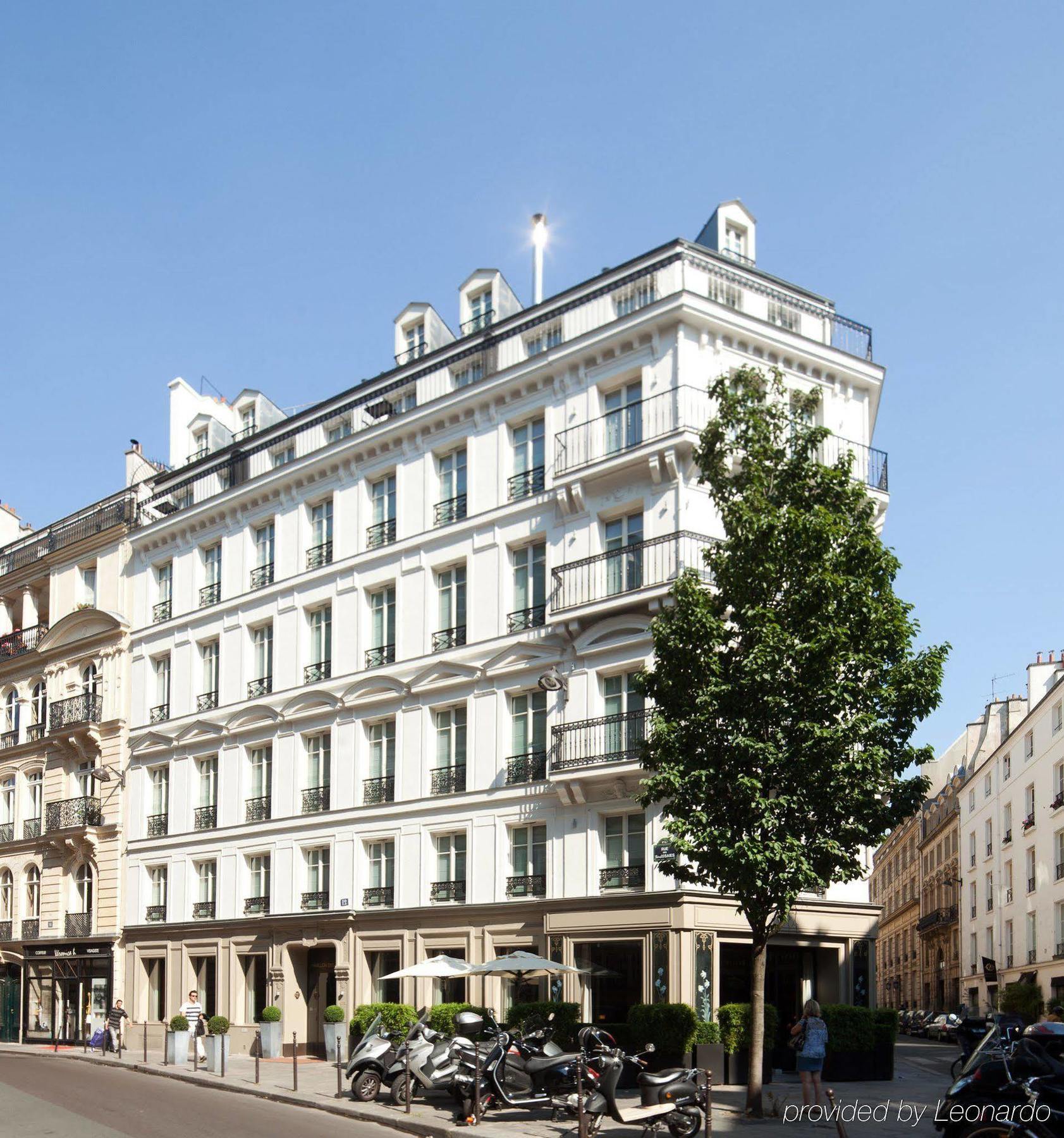 Le Pavillon Des Lettres 4*
