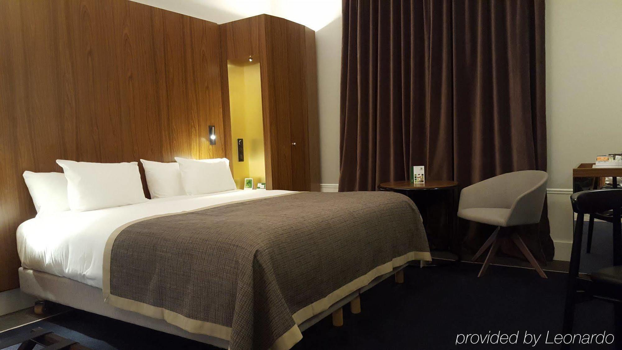 Hotel Holiday - Gare De Lyon Bastille By Ihg 4*