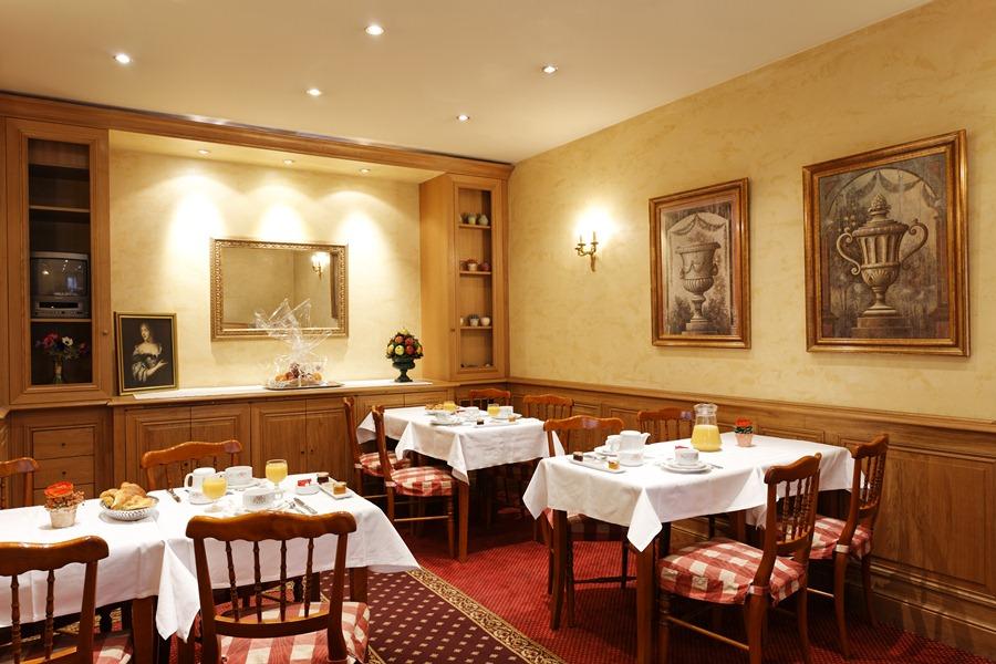 Hotel De Sevigne Paris