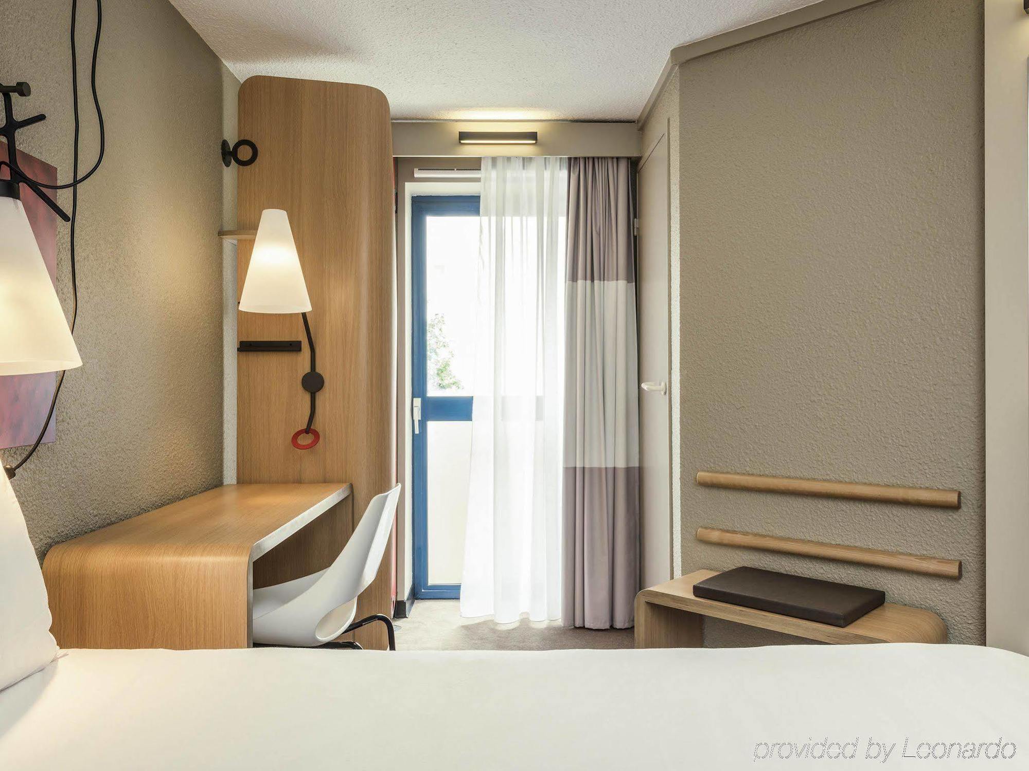 Ibis Gare Montparnasse 15eme Hotel Paris