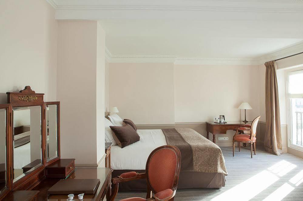 Hotel Brighton - Esprit De France 4*