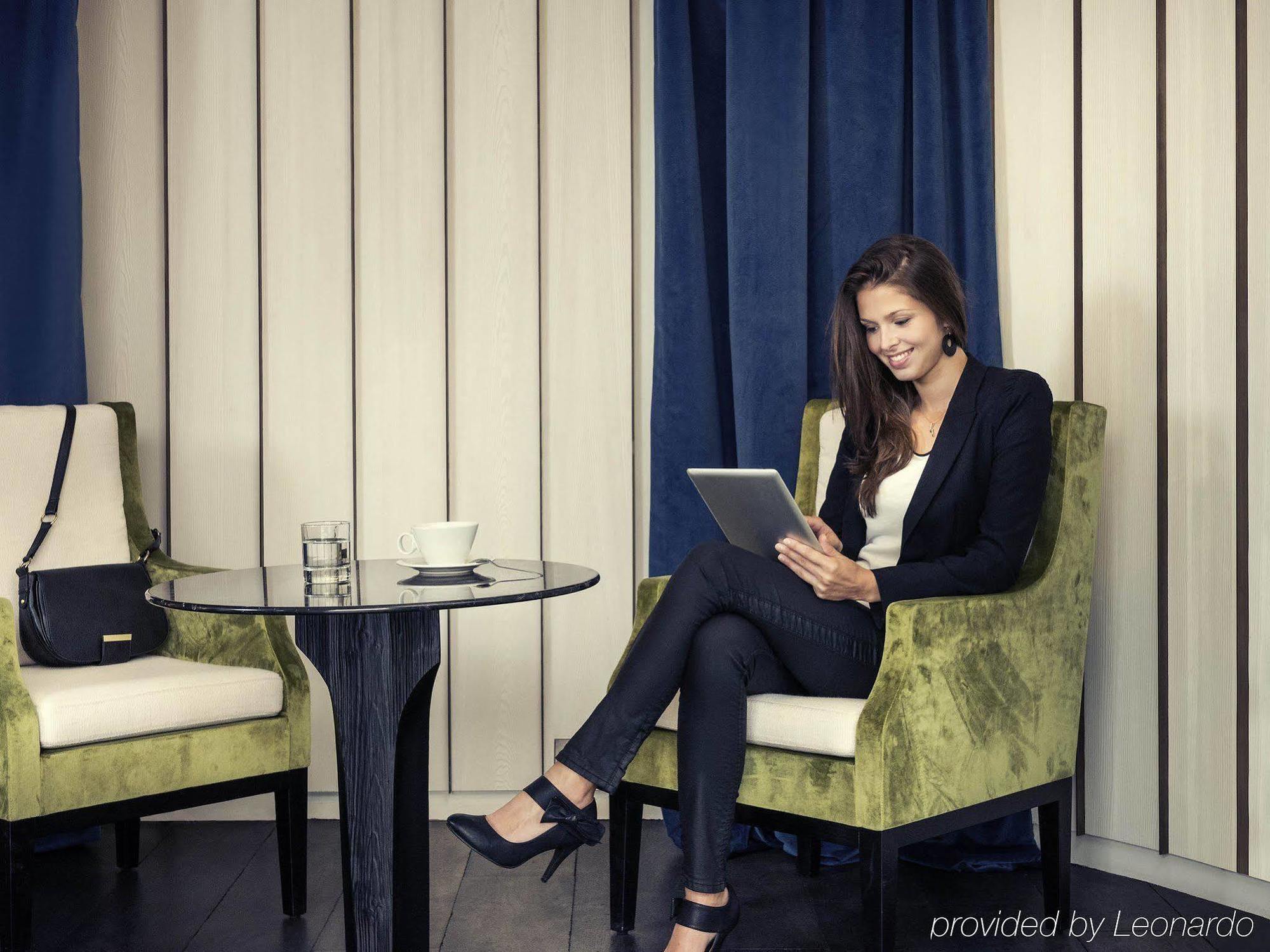 Le Belgrand Champs Elysees, Tapestry By Hilton Hotel Paris