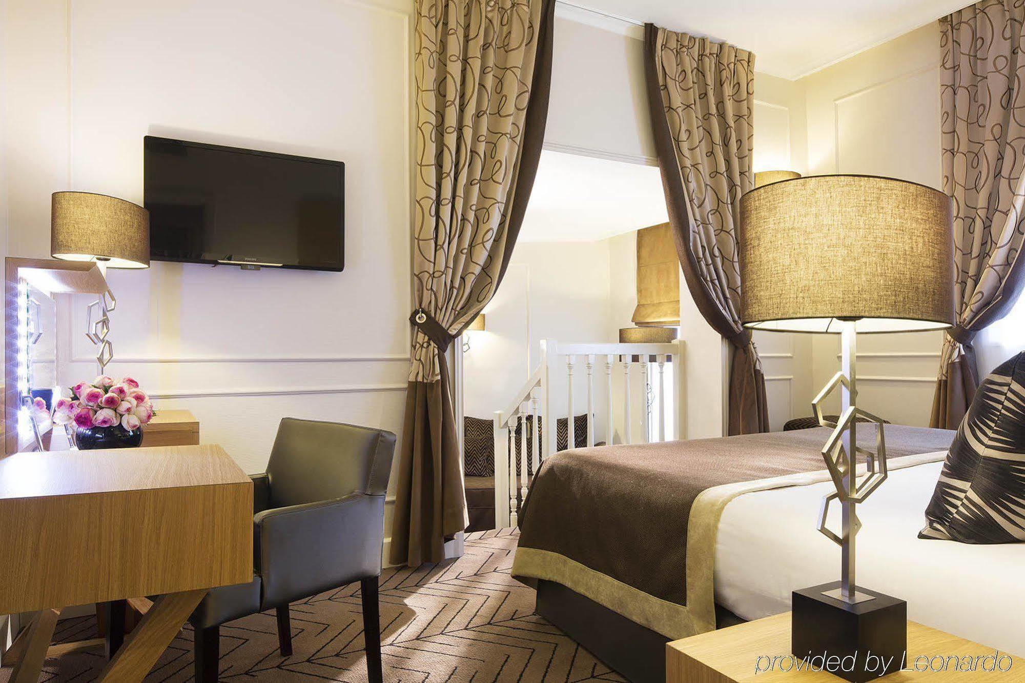 Hotel Galileo Champs Elysees 4*