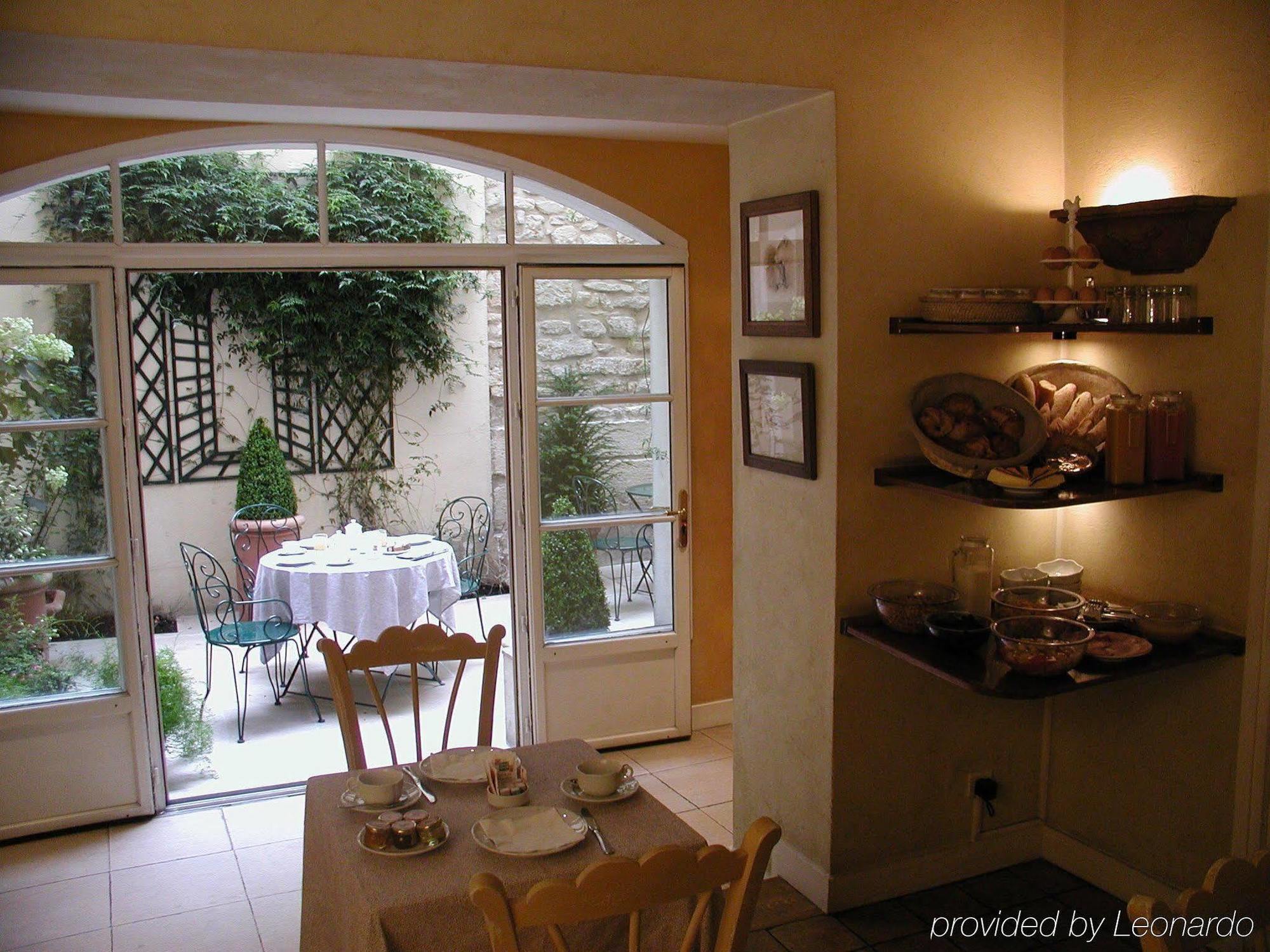 Le Clos Medicis Paris