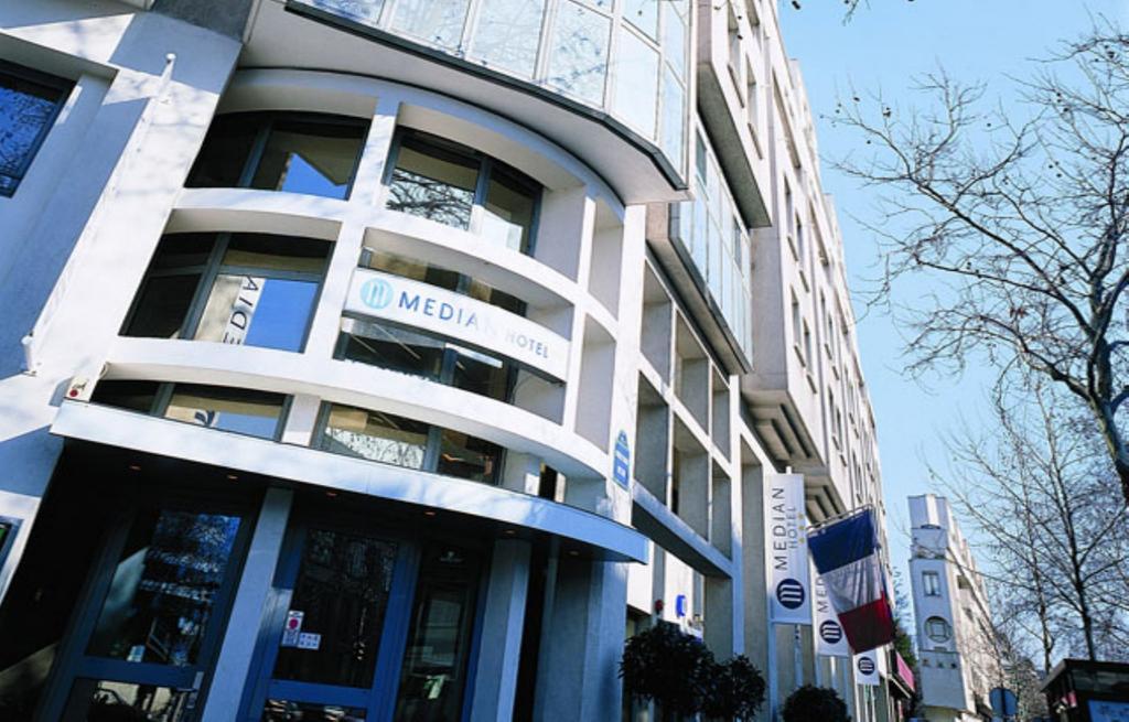 Median Porte De Versailles Hotel Paris