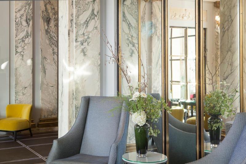 Brighton - Esprit De France Hotel