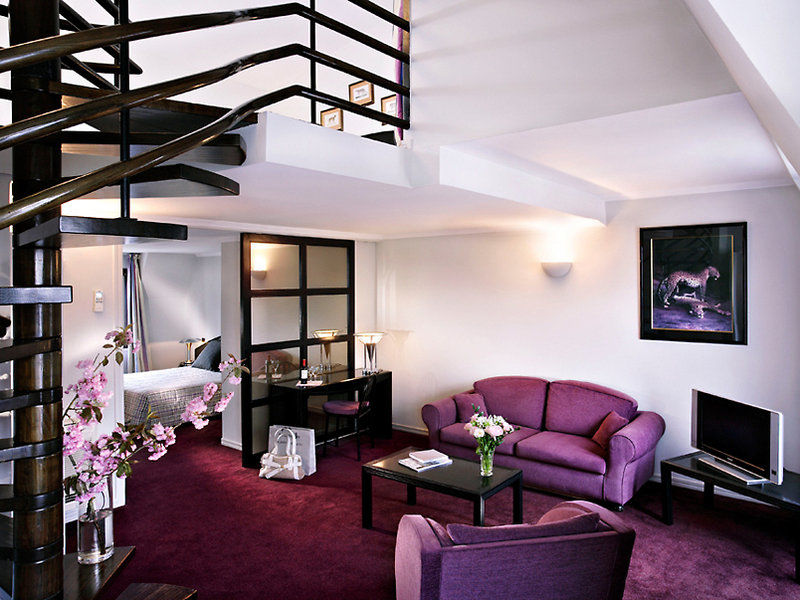 Hotel La Du Roy Champs Elysees 4*