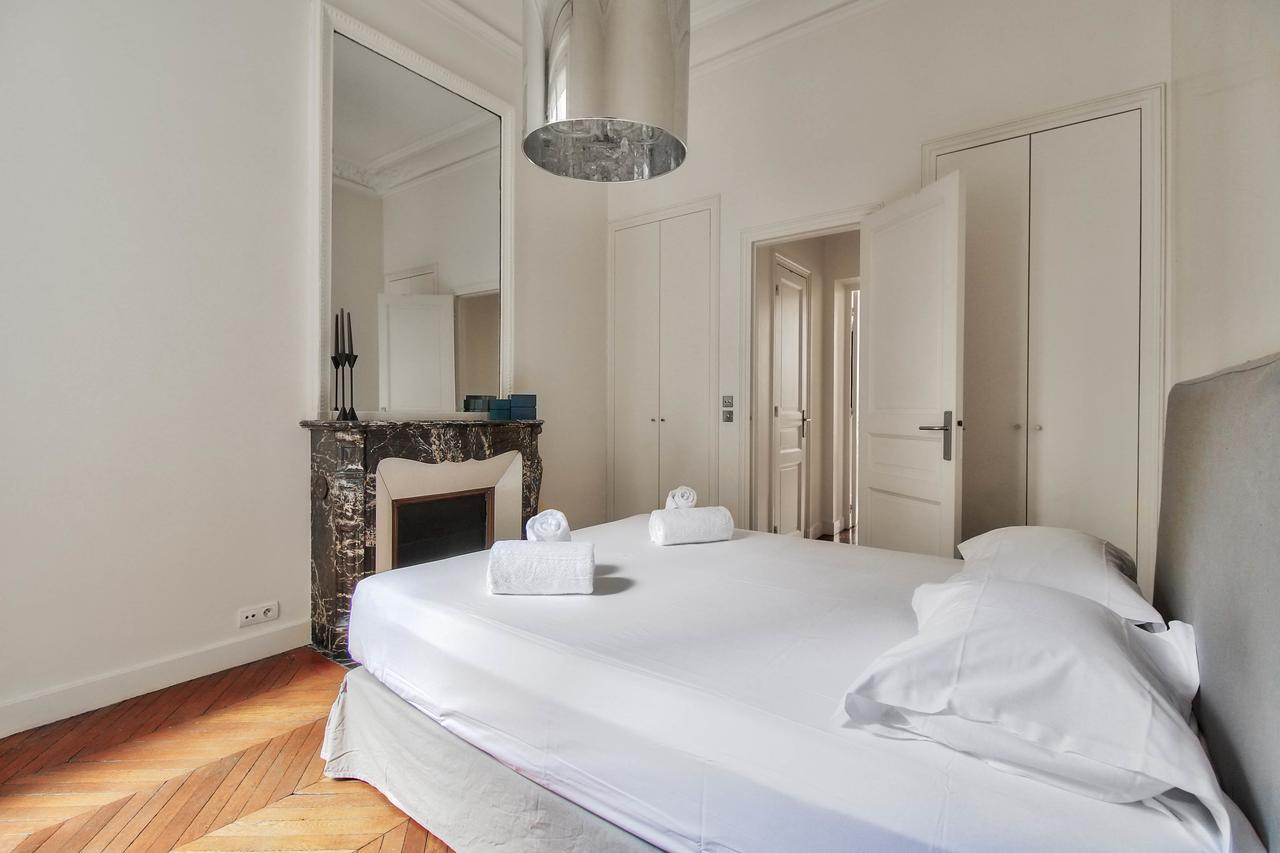 Saint Philippe Du Roule Apartment *