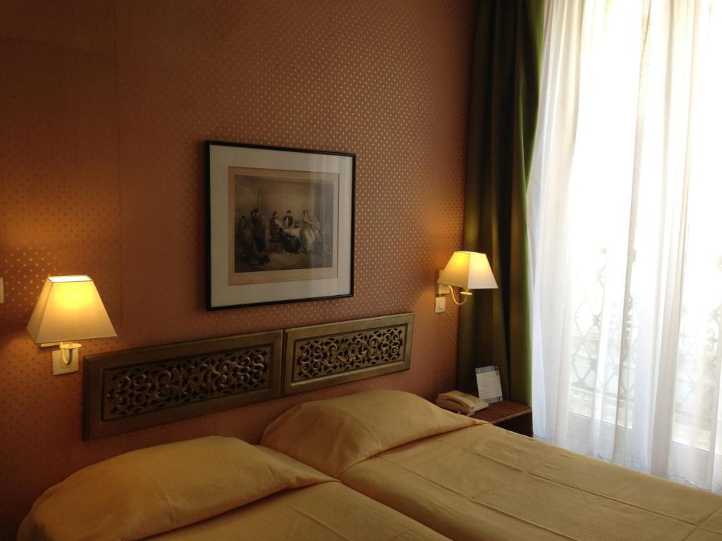 Hotel Agora