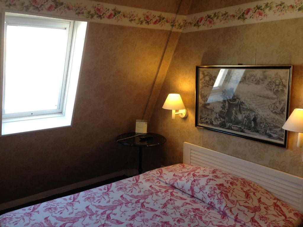 Agora 2* Paris