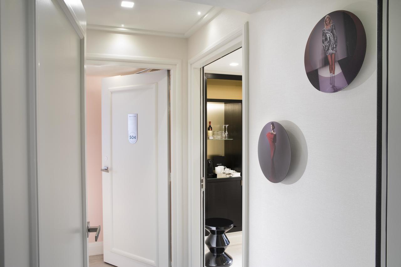 Hotel Dress Code Paris