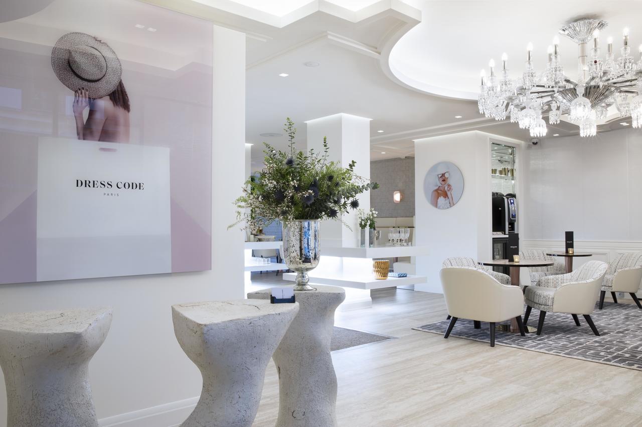 Dress Code Hotel Paris