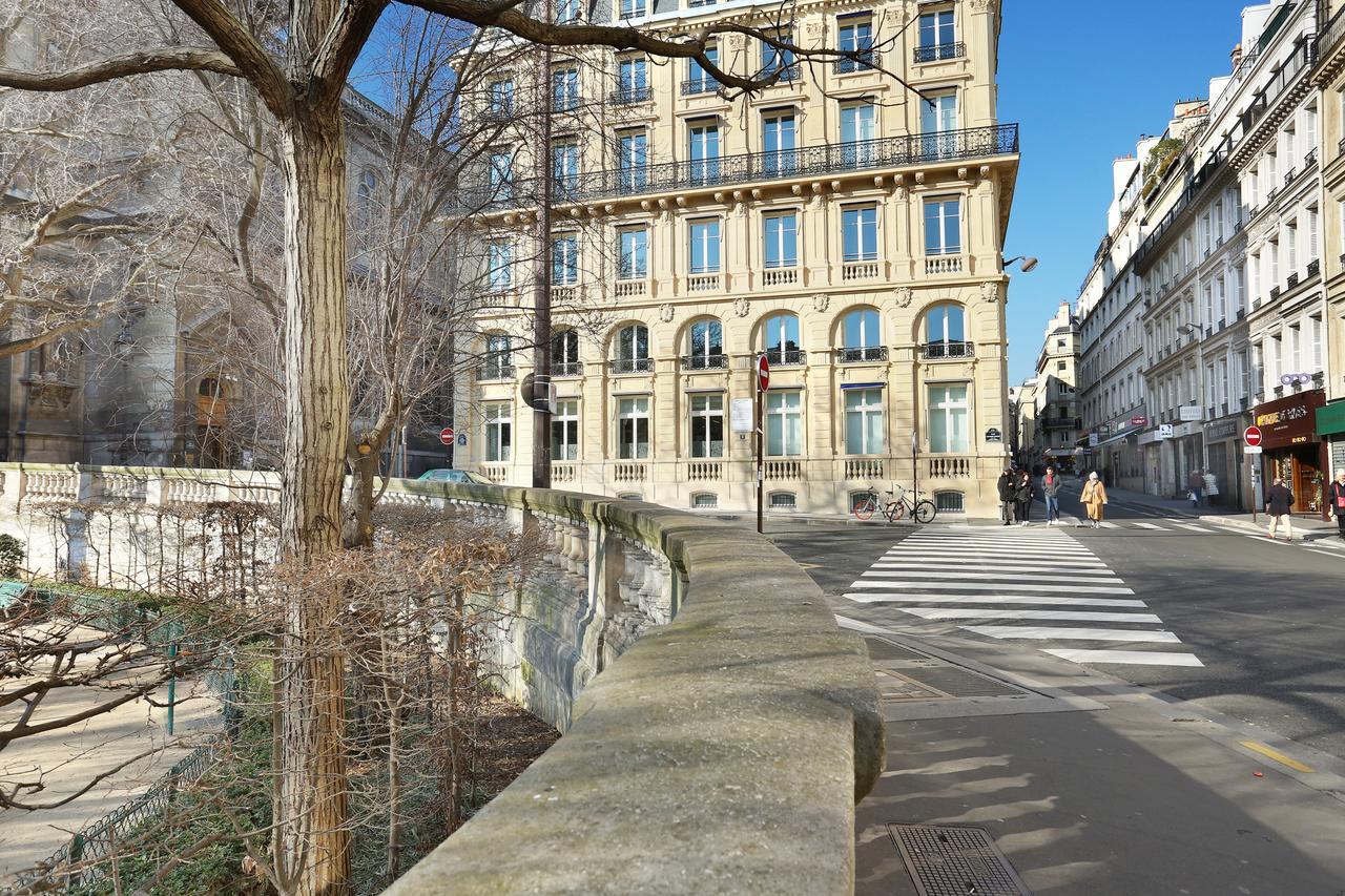Rent A - Blanche * Paris