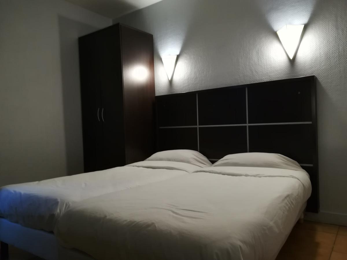 Hotel Du Globe 18 Paris