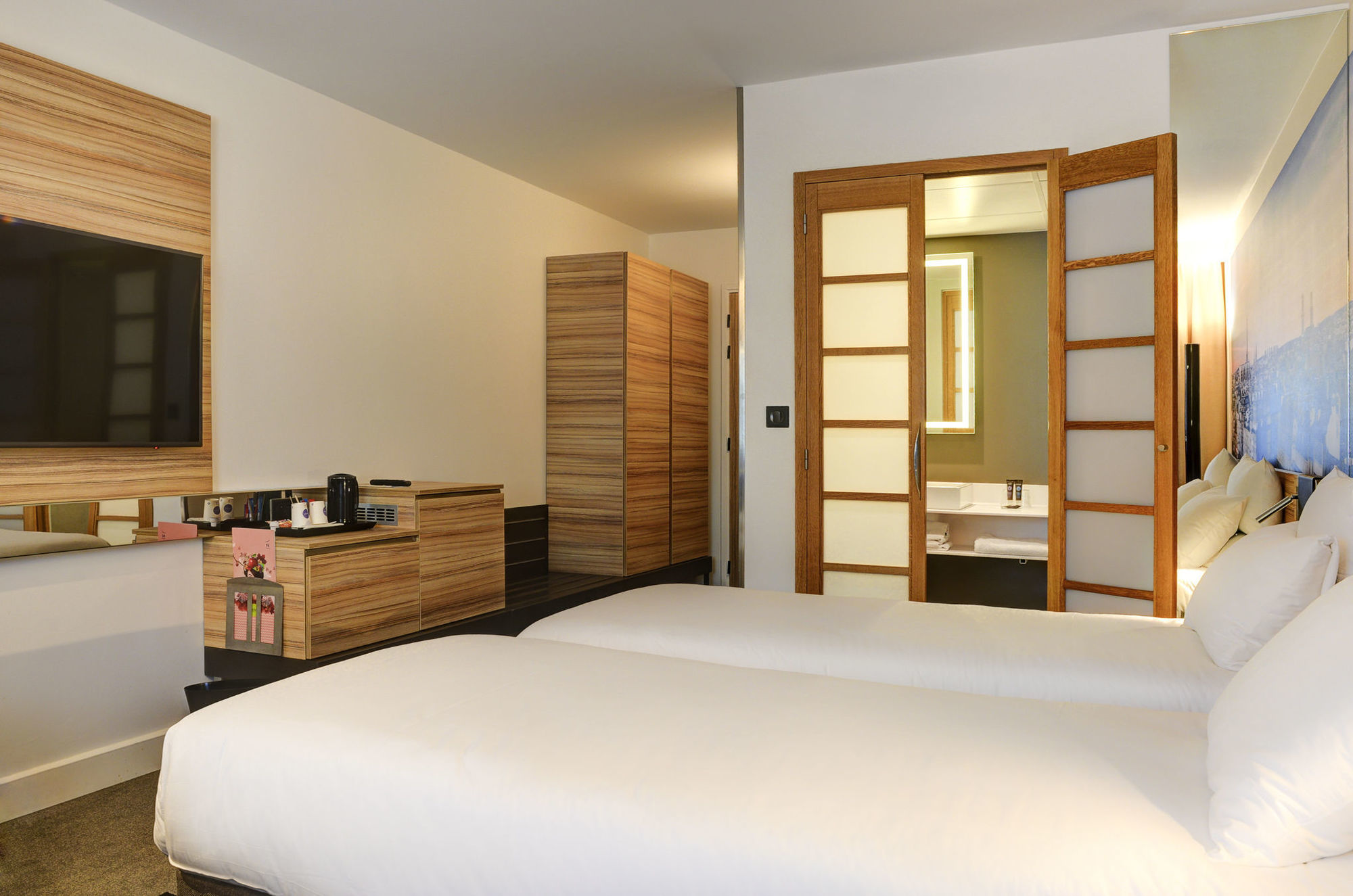 Novotel 14 Porte D'orleans Hotel