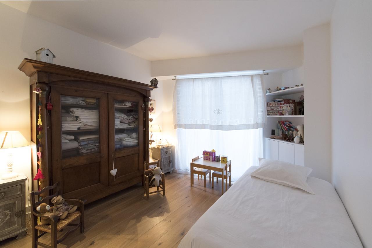 Veeve - Views Of The Eiffel Tower Apartment