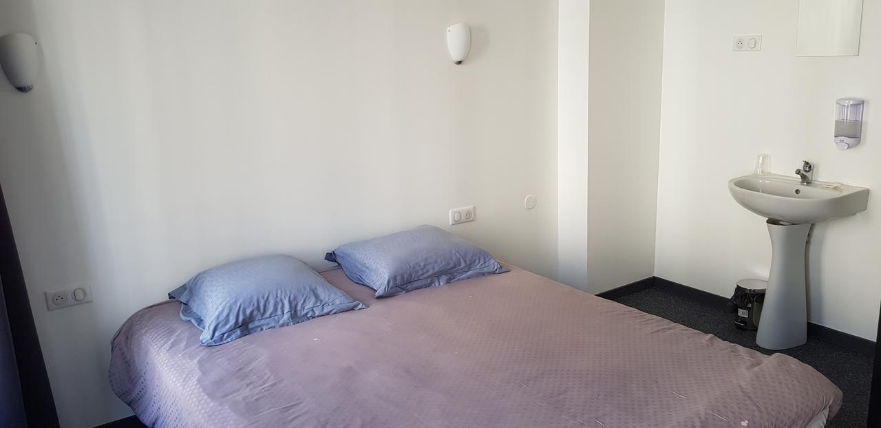 De La Paix Hotel 3*
