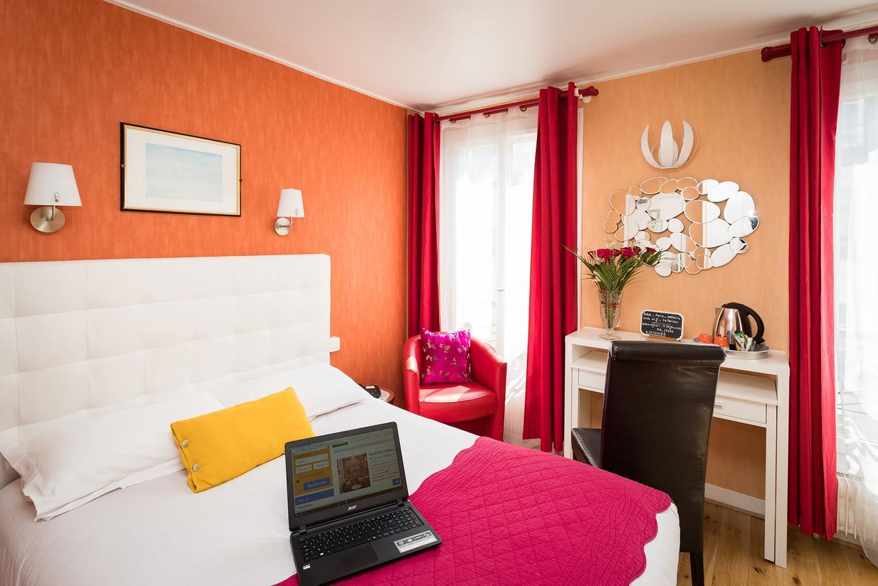 Voltaire Hotel 2*