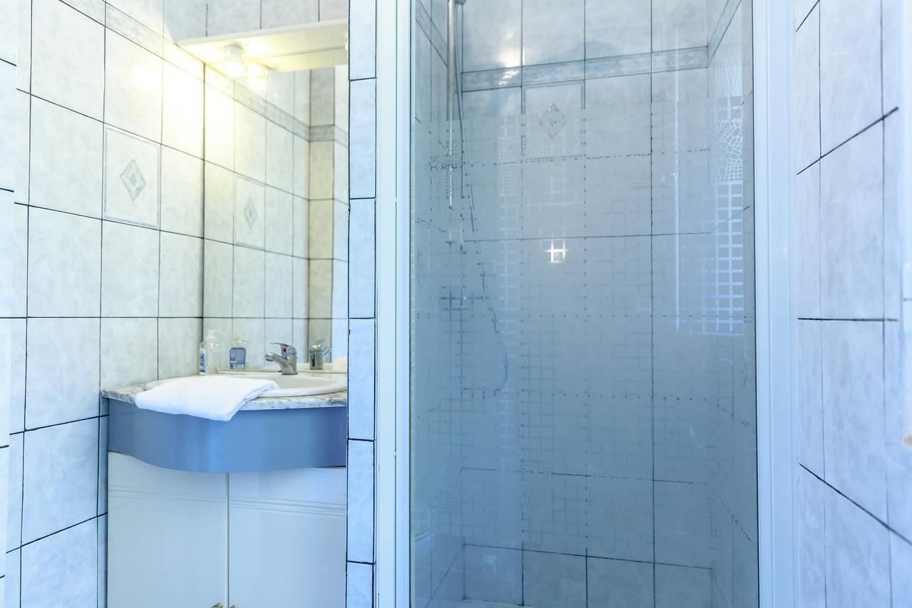 Apartment Montmartre Monet Paris