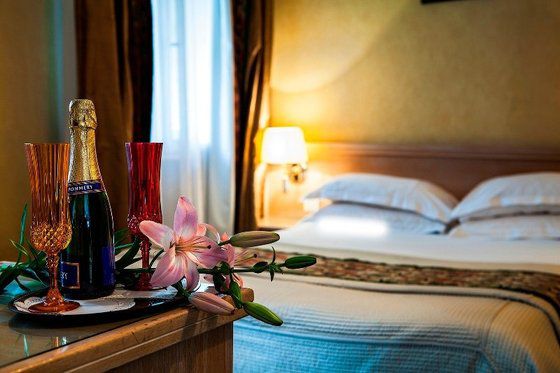 Monceau Elysees 3*