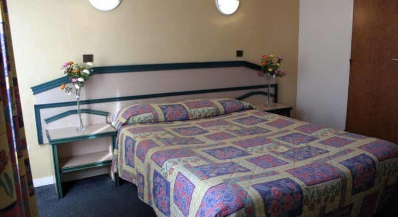 Ibis Styles Batignolles Hotel