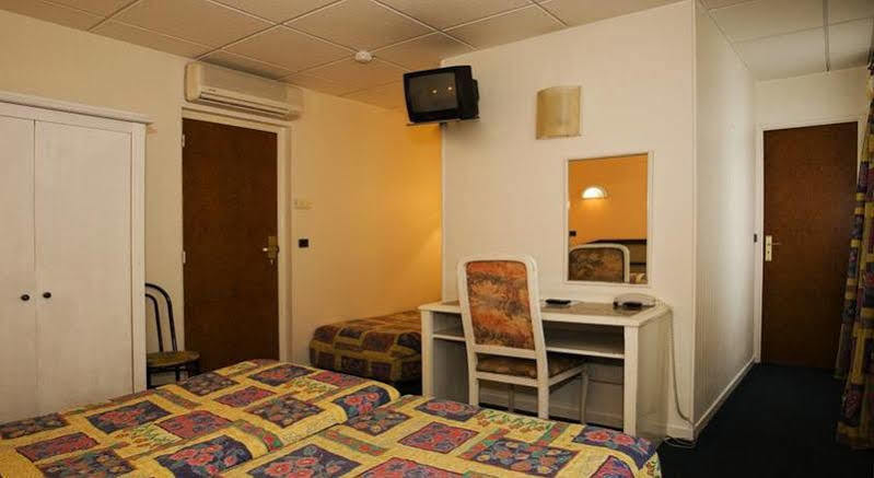 Ibis Styles Batignolles 3* Paris