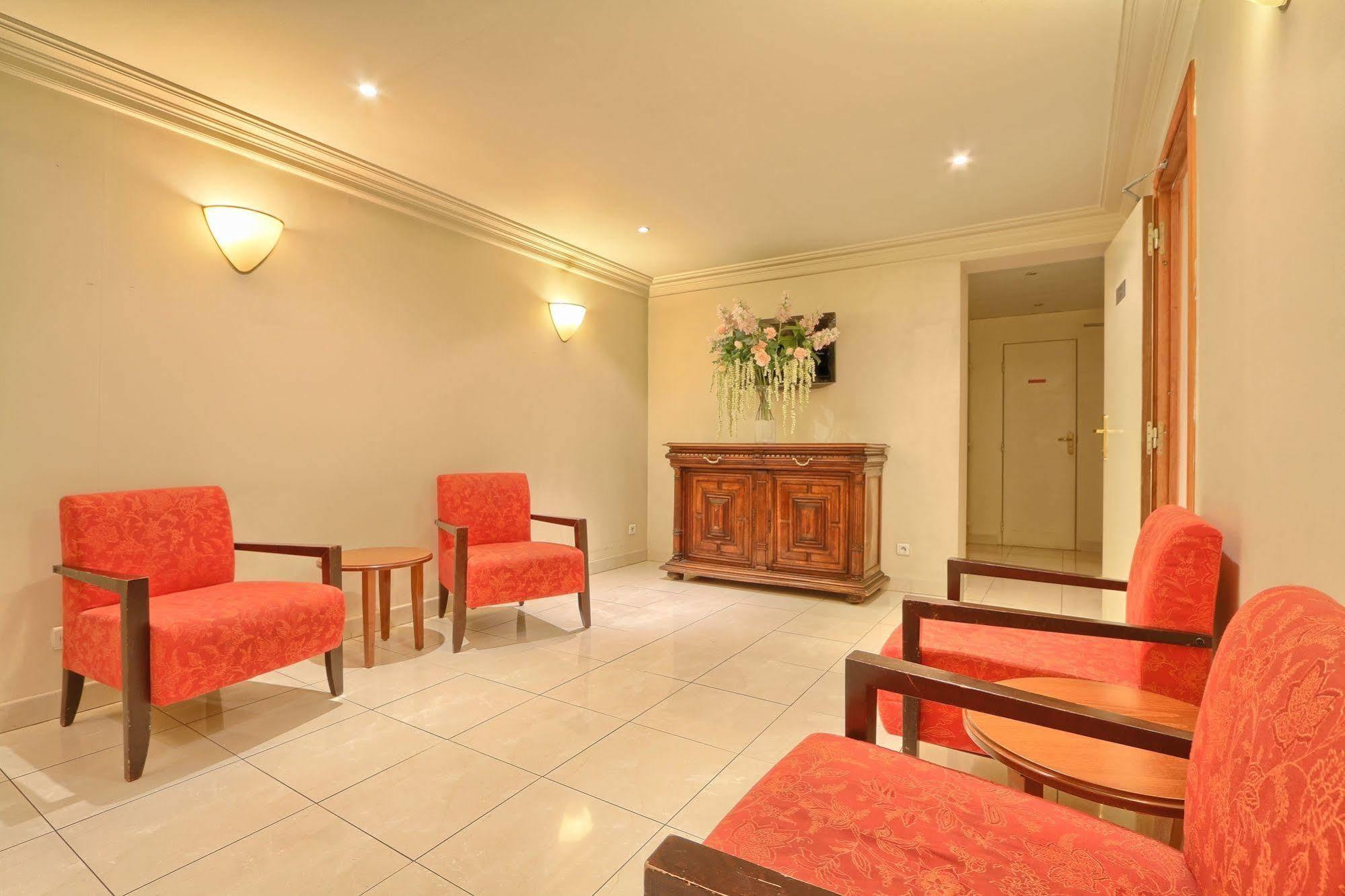 Hotel 121 Paris