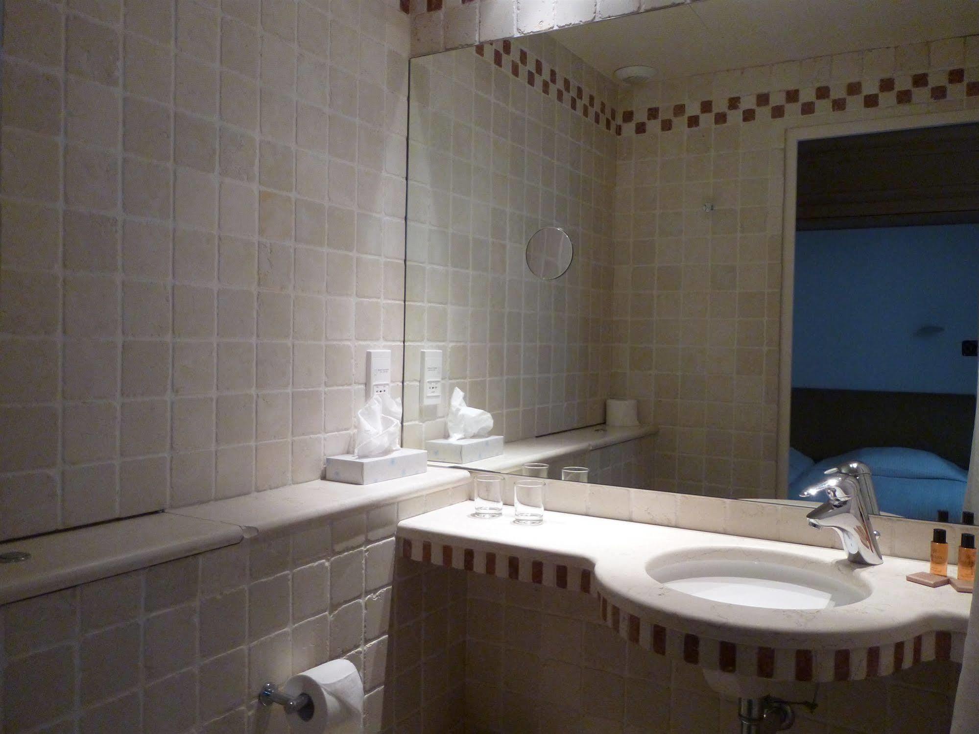Du Vieux Marais Hotel 3*