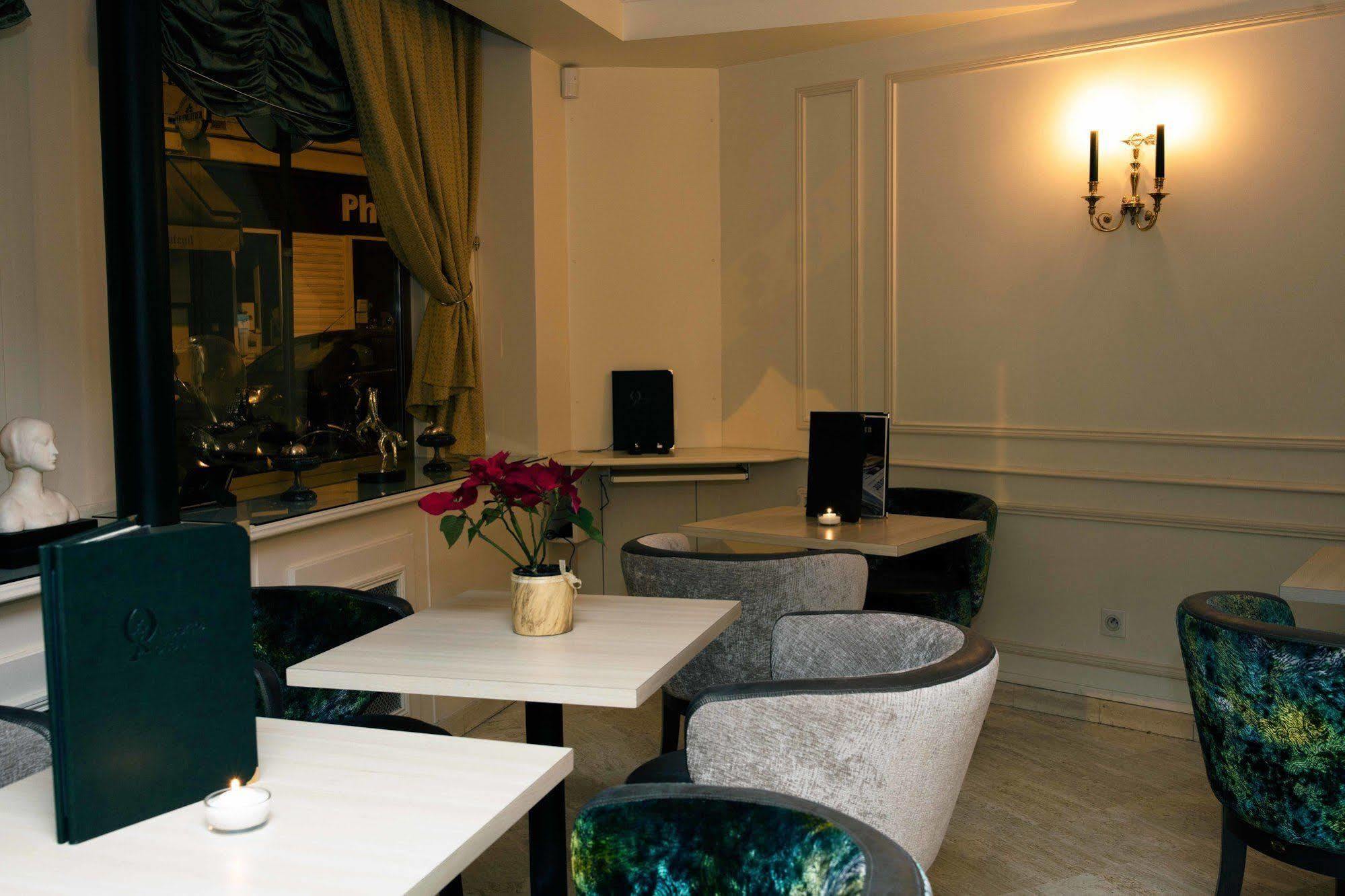 Queens Boutique Hotel 3*