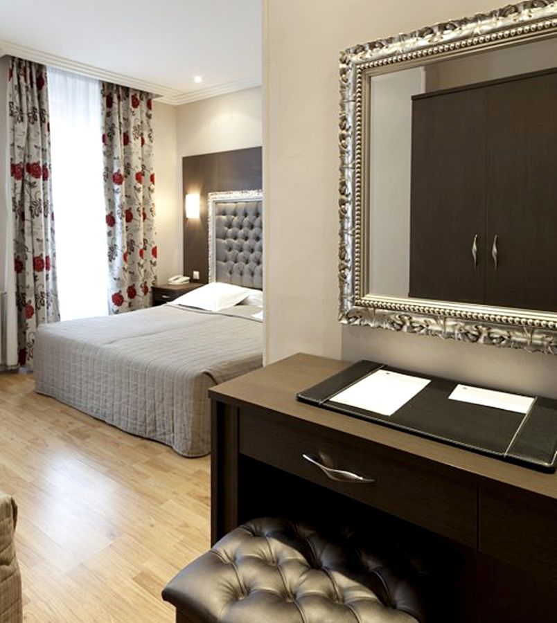 Riviera Renovated Hotel