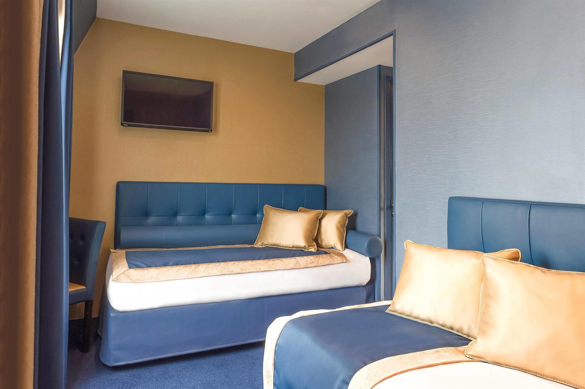 Trianon Gare De Lyon Hotel