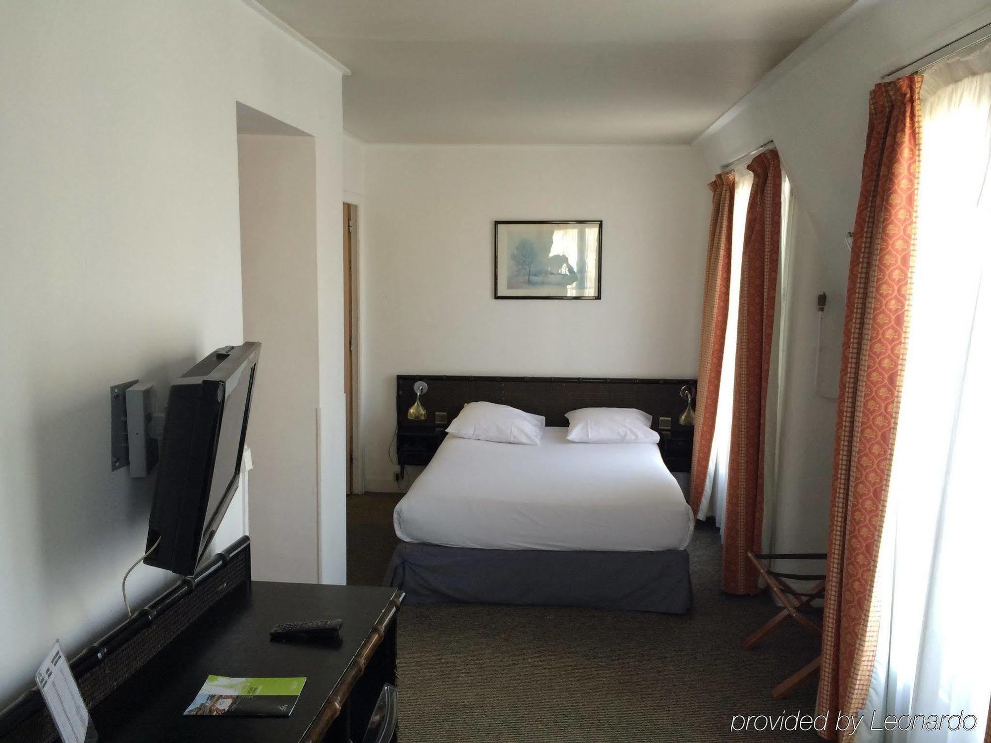 Trianon Gare De Lyon Hotel