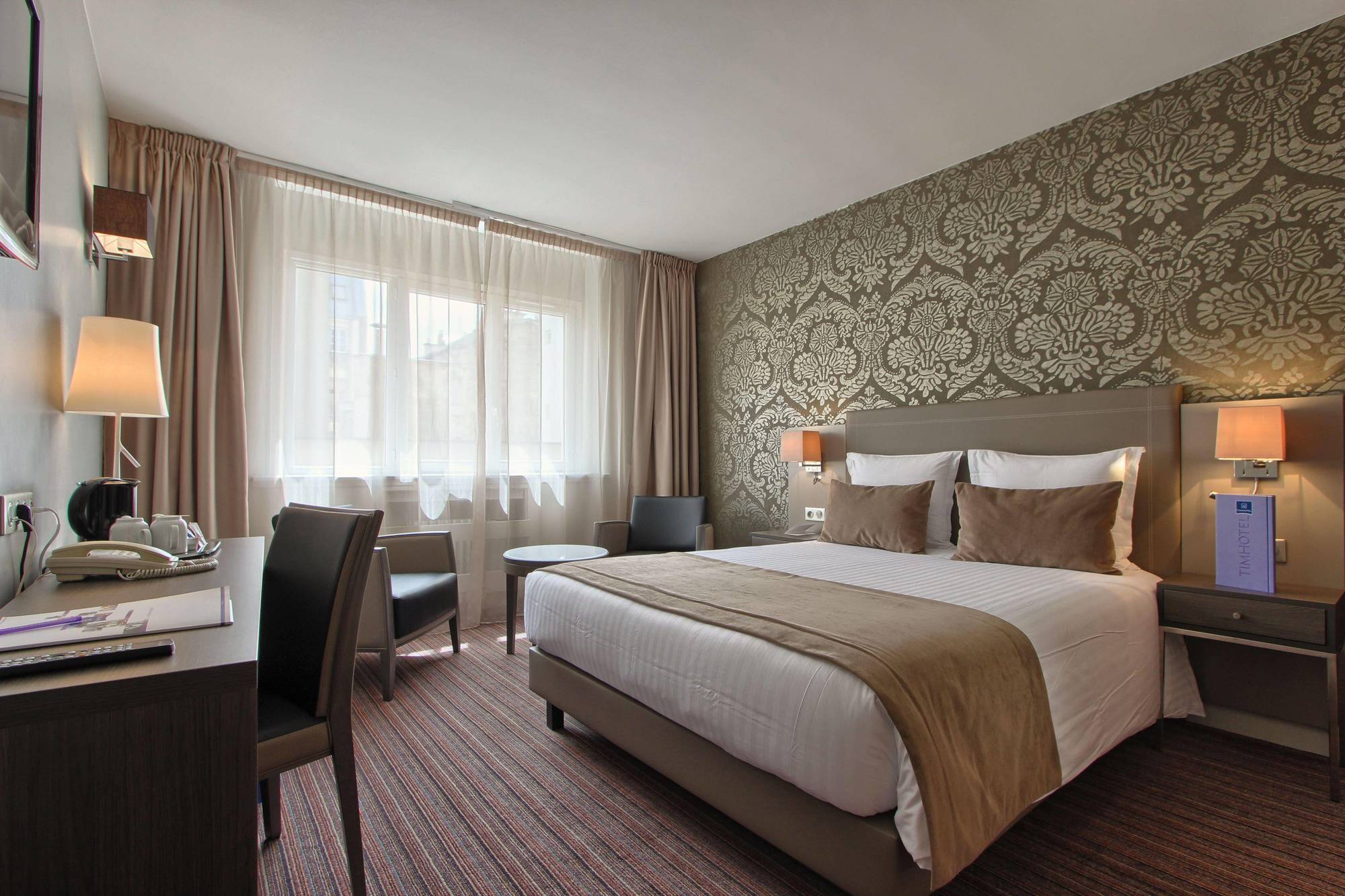 Timhotel Opéra Blanche Fontaine 4*