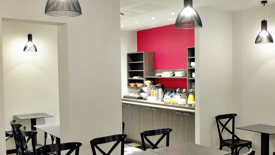 De Flore Hotel