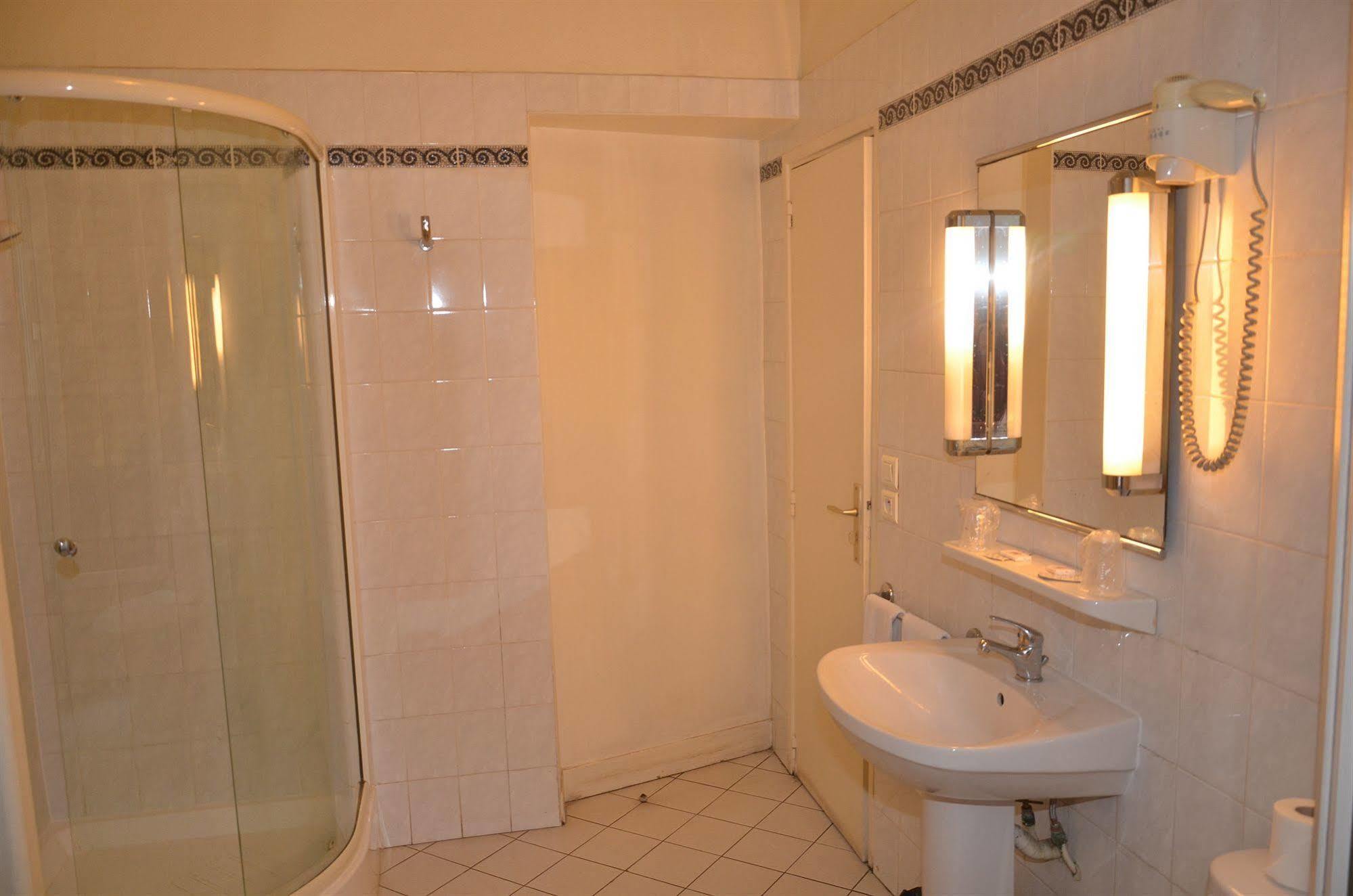 Richmond Gare Du Nord Hotel