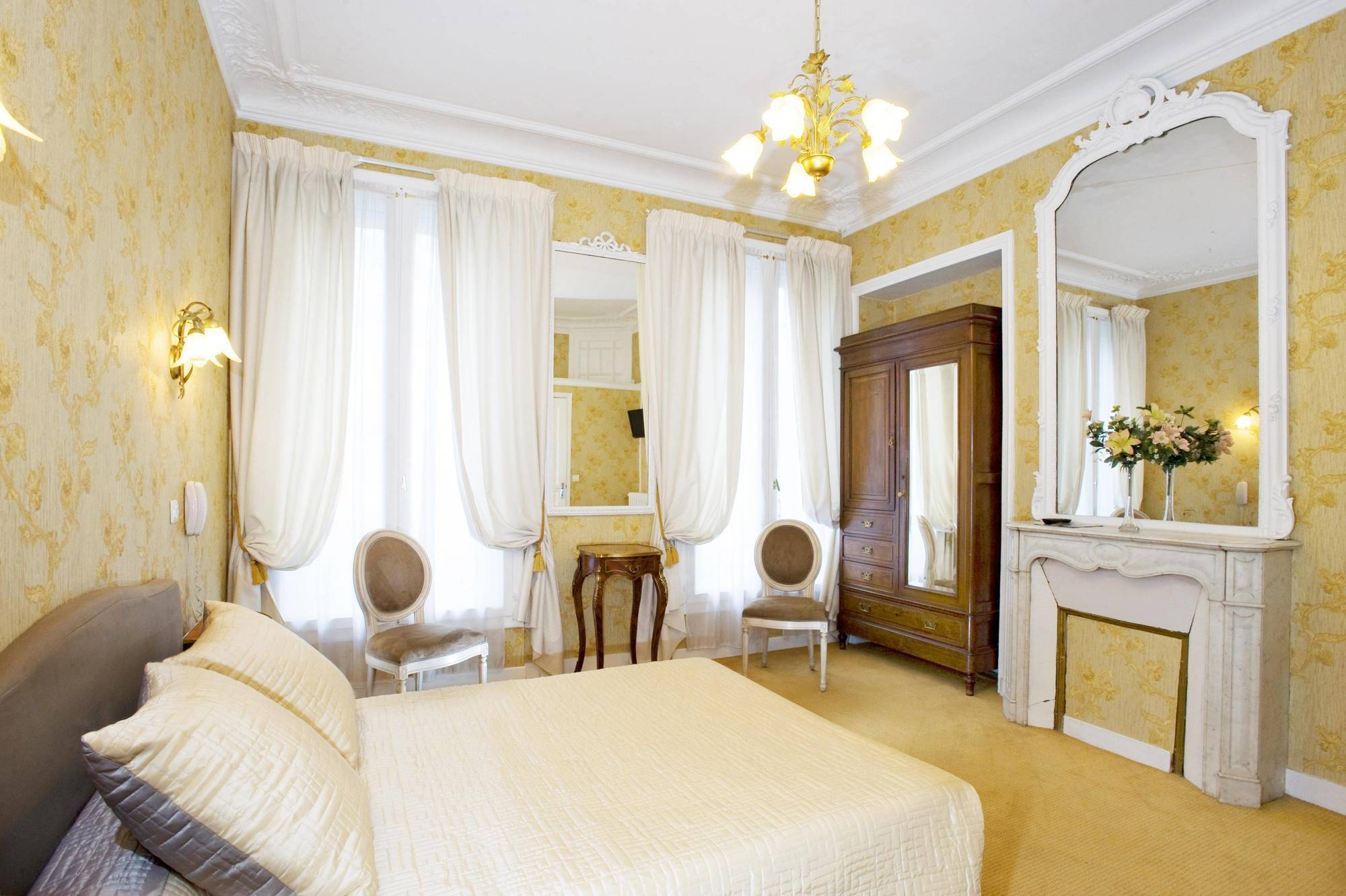 D'albion 3* Paris