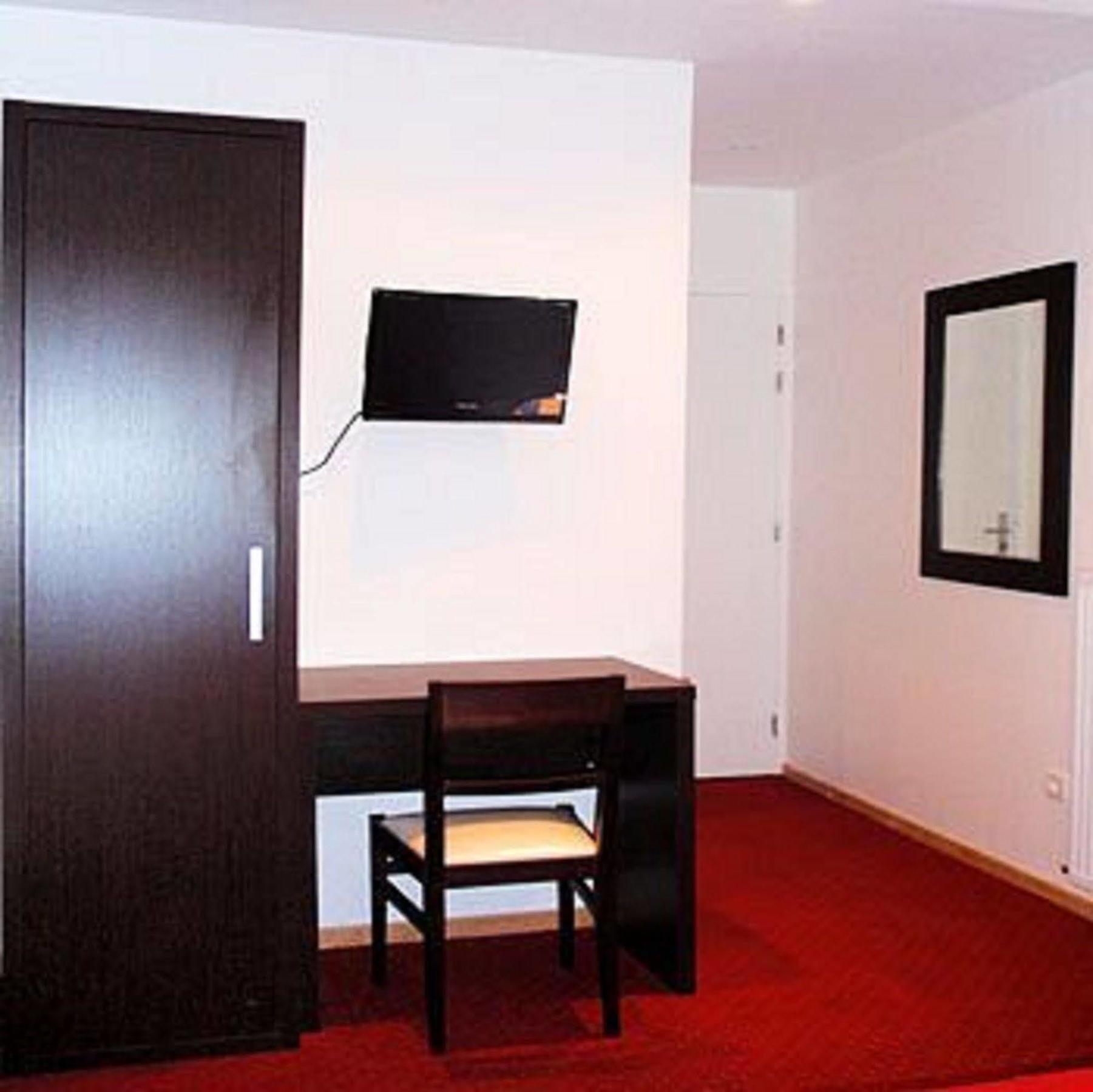 Luxelthe Hotel Paris