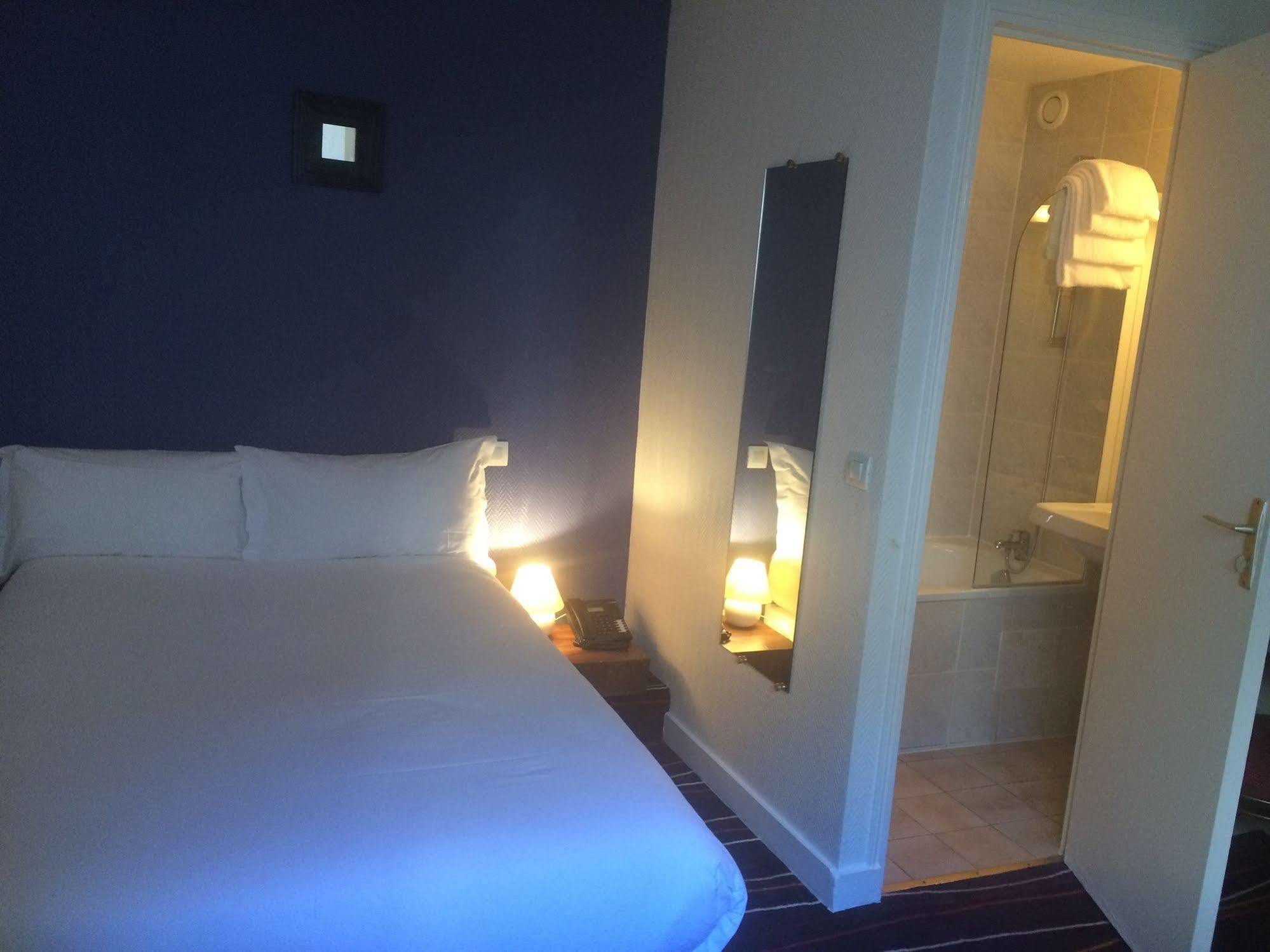 Wallace 4* Paris