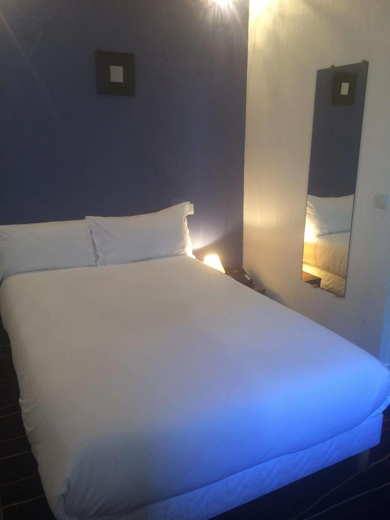 Wallace 4* Paris