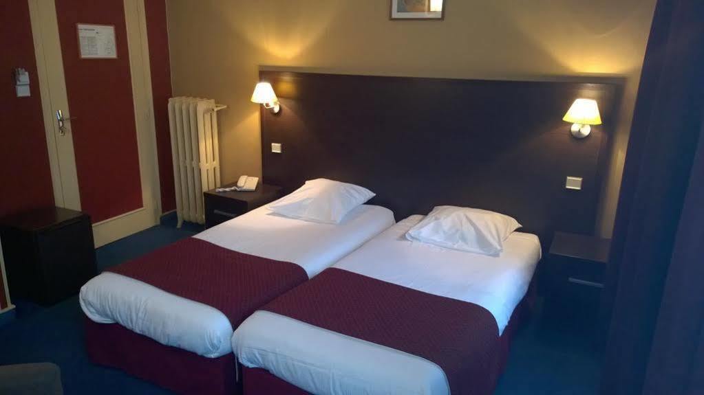Hotel Villiers 2*