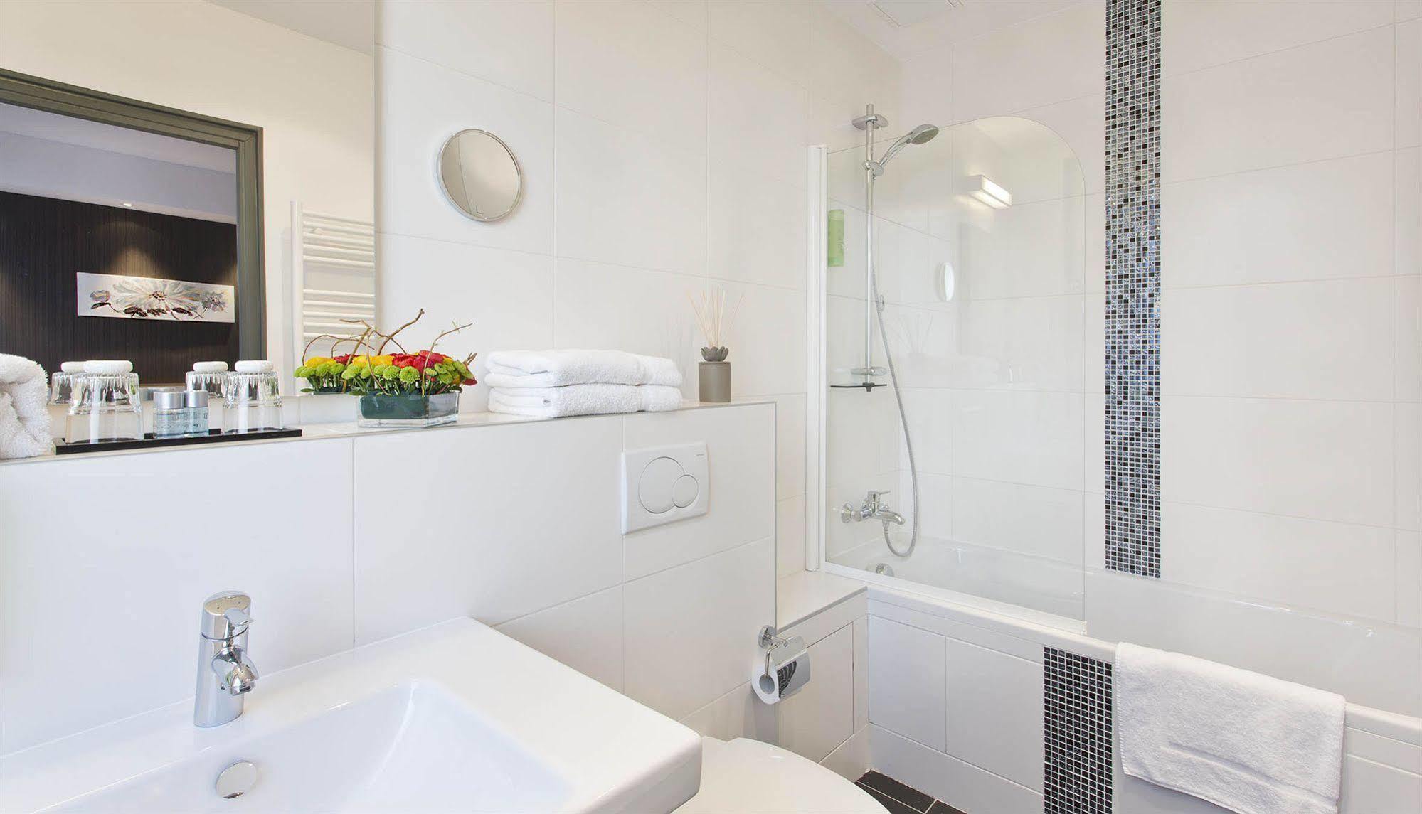 Ambre Hotel