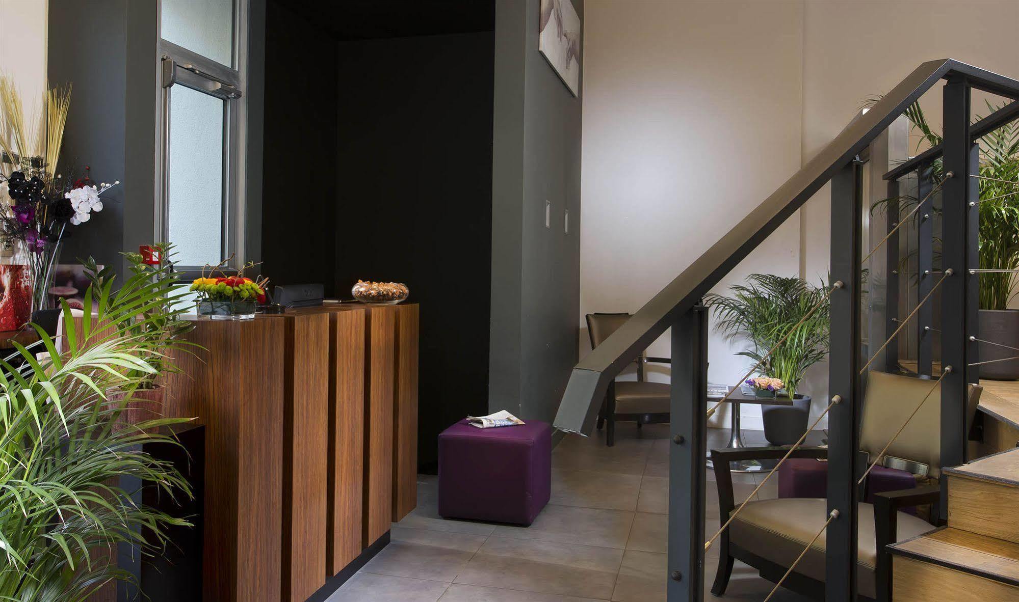 Ambre Hotel Paris