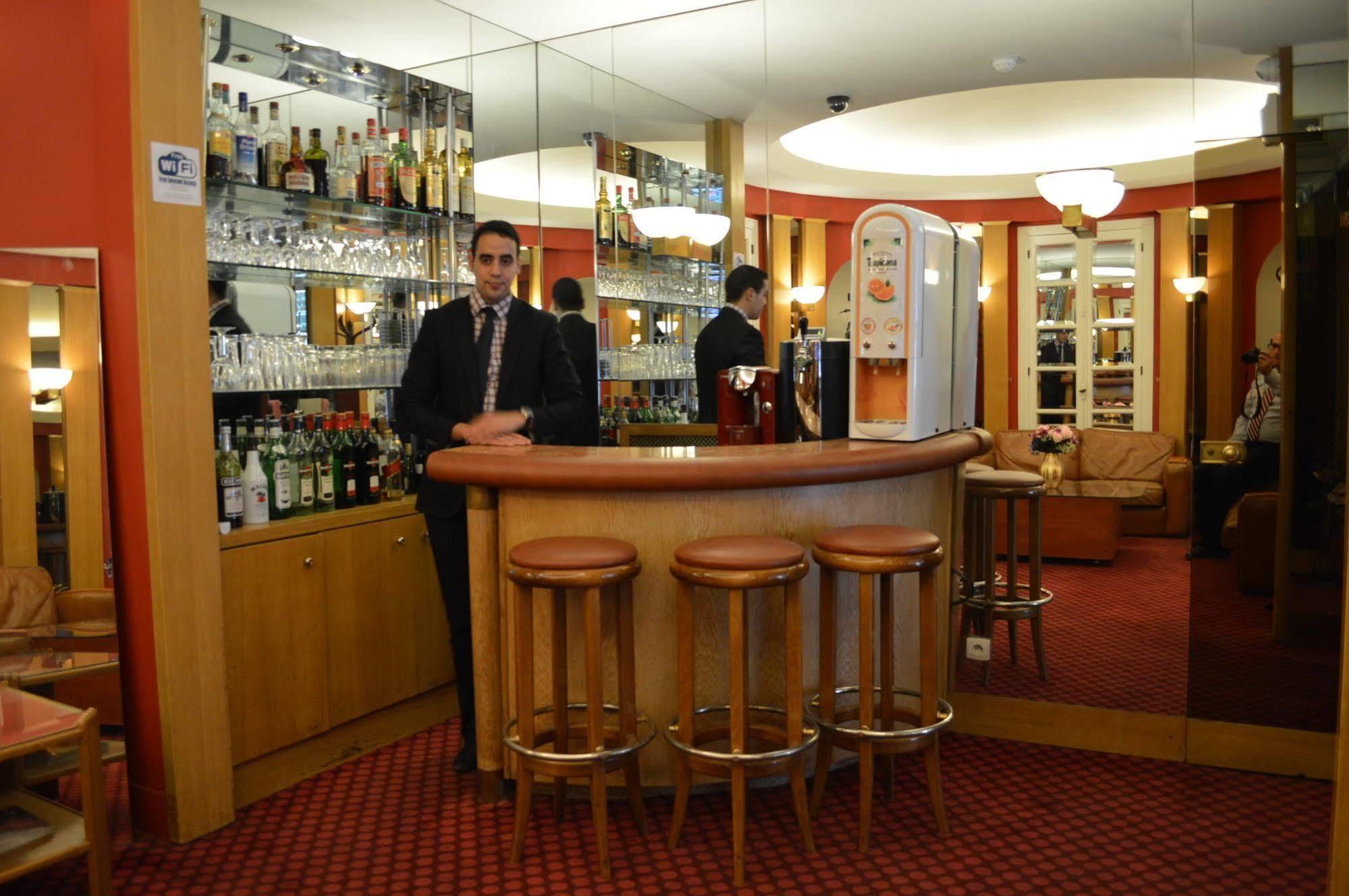 Hotel Royal Elysées 4*