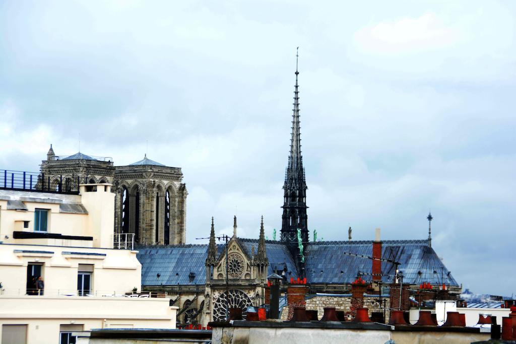 Familia Paris