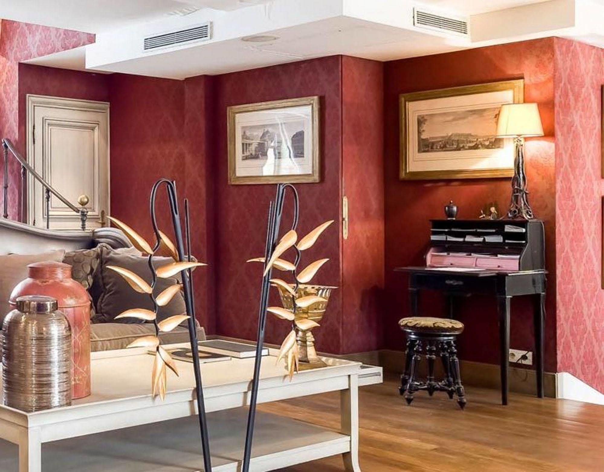 Hotel Du Romancier 4*