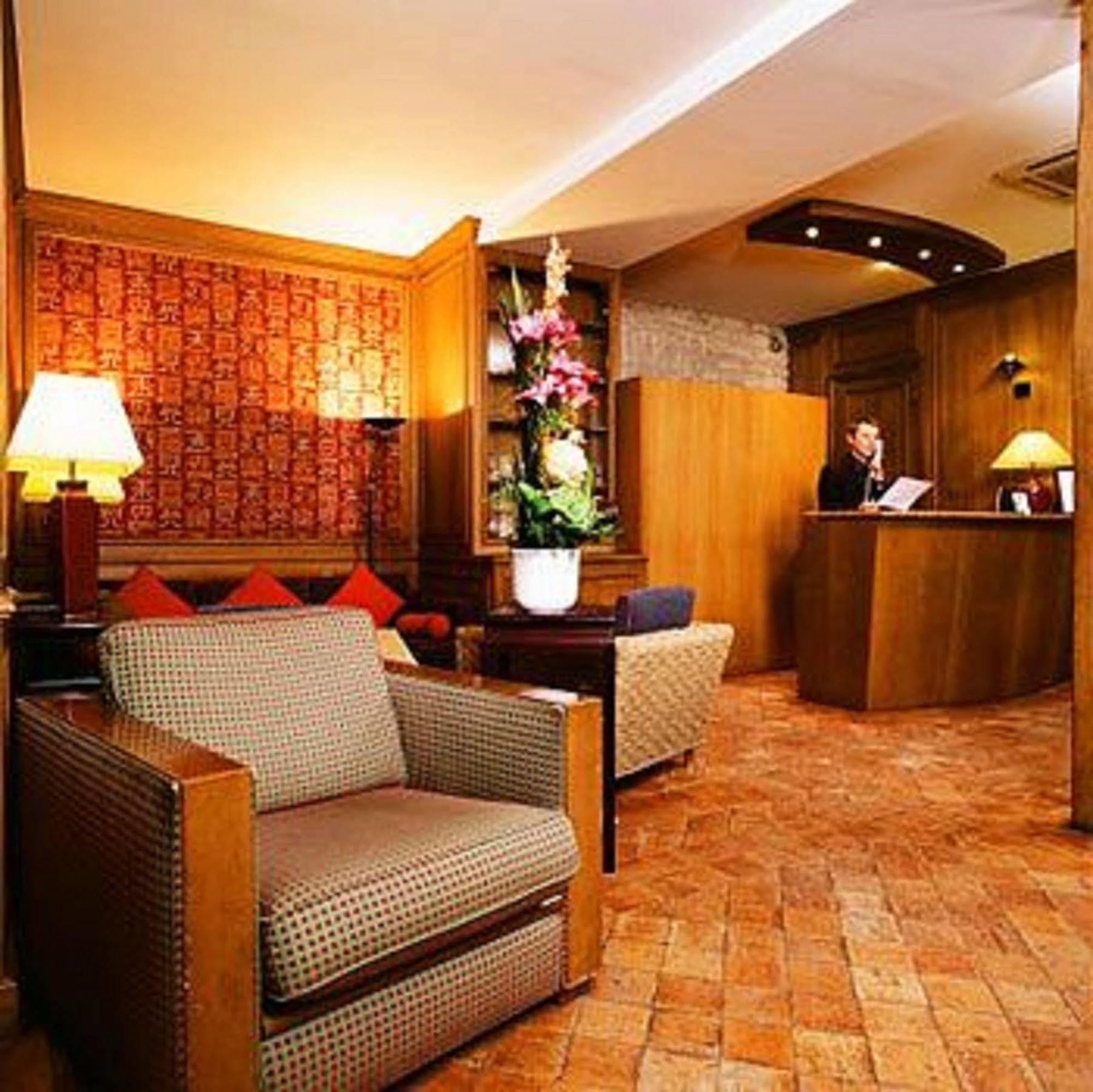 Hotel Lautrec Opera