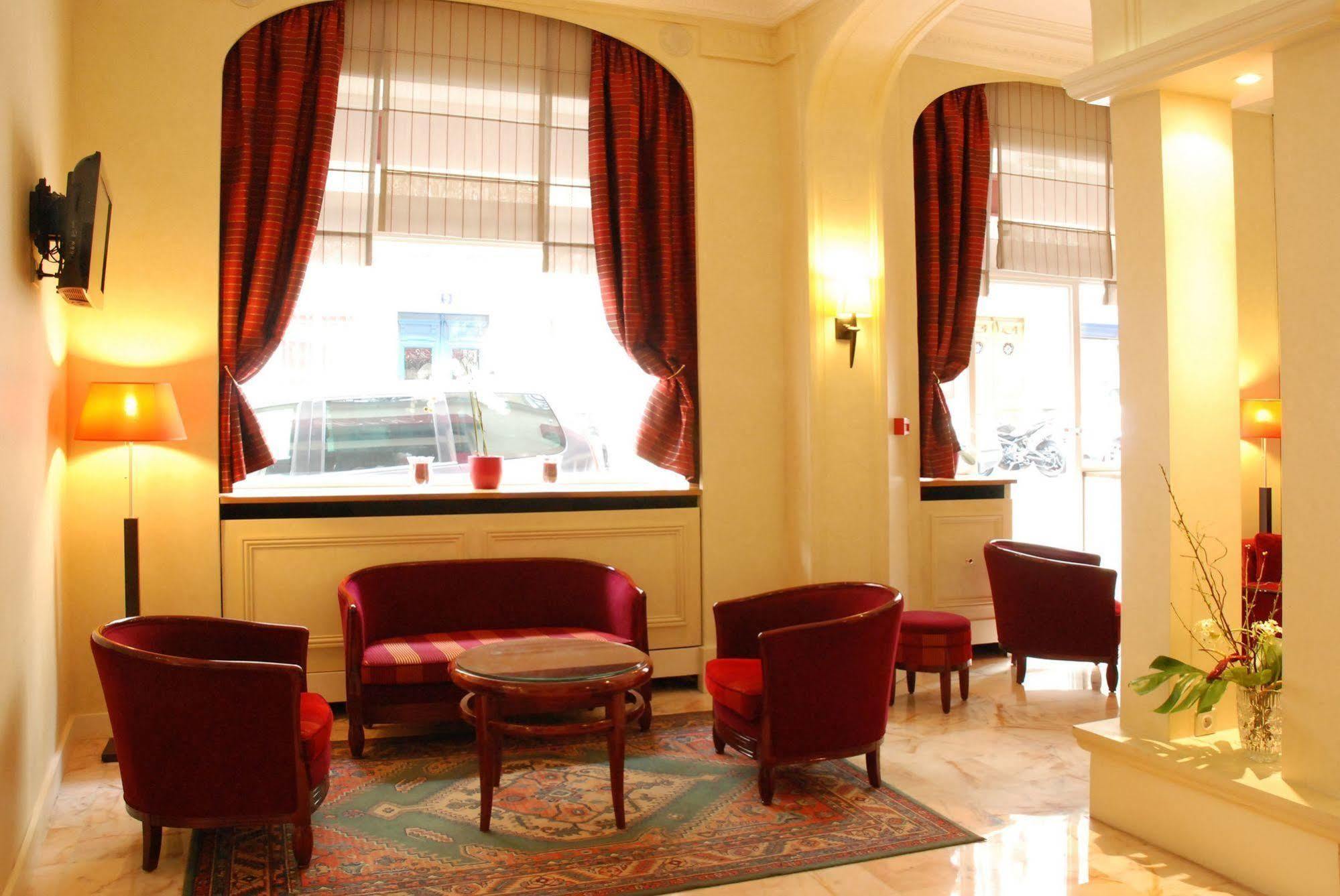 Relais Du Pre Hotel 3*